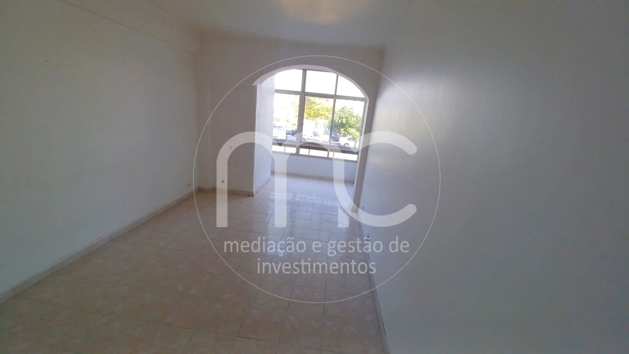 Apartamento T2 para Venda em Oeiras e São Julião da Barra, Paço de Arcos e Caxias Foto 9