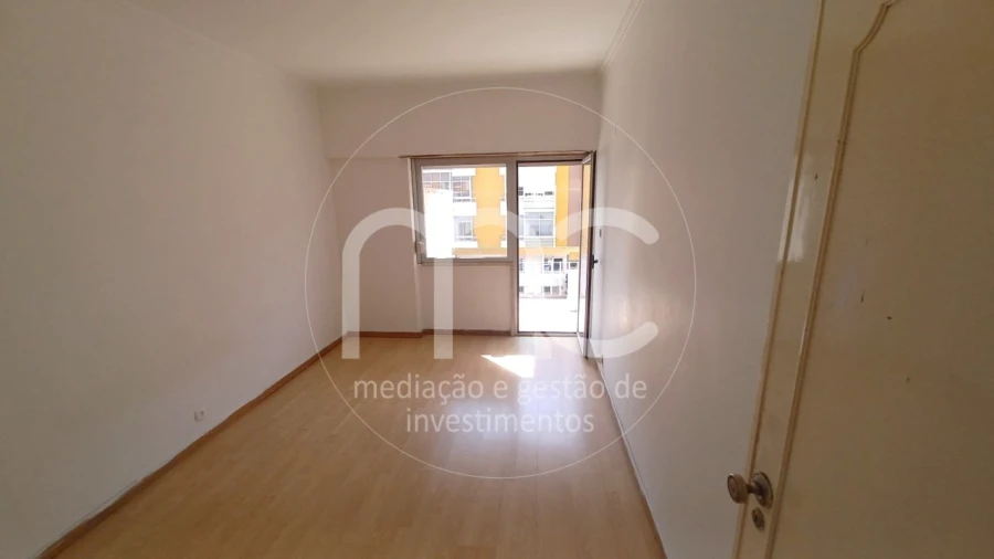 Apartamento T2 para Venda em Oeiras e São Julião da Barra, Paço de Arcos e Caxias Foto 14