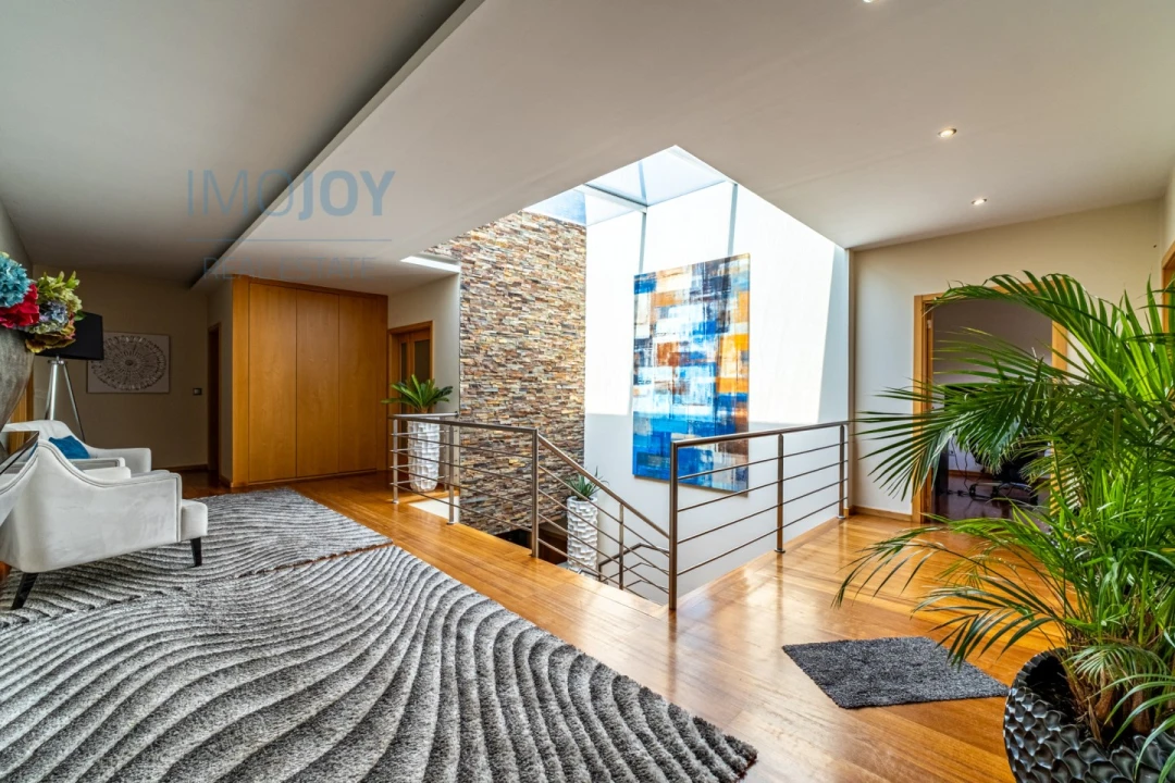 Moradia T5 para Venda em Cete Foto 17