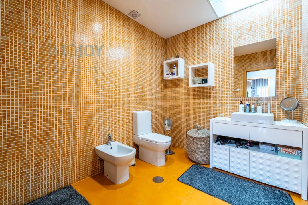 Moradia T5 para Venda em Cete Foto 31