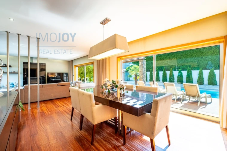 Moradia T5 para Venda em Cete Foto 6