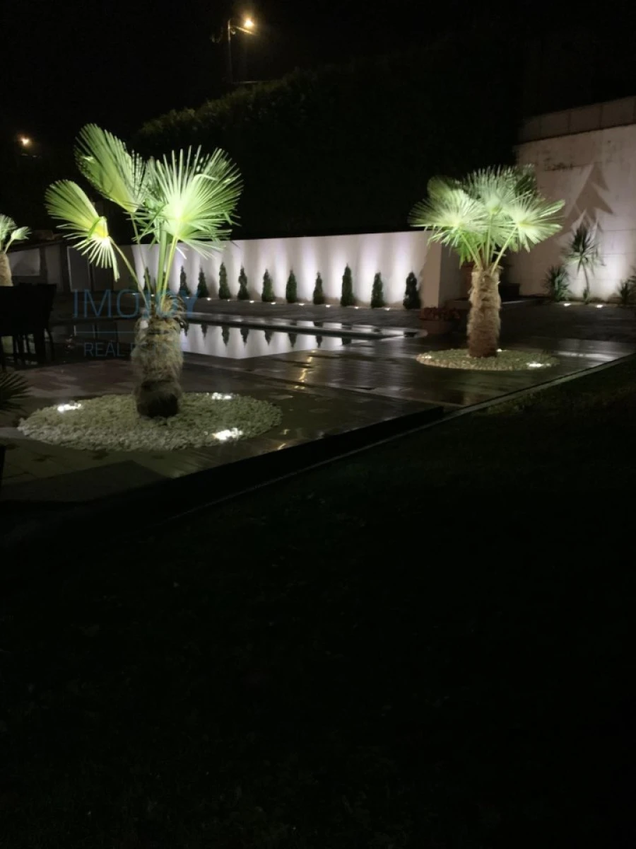 Moradia T5 para Venda em Cete Foto 46