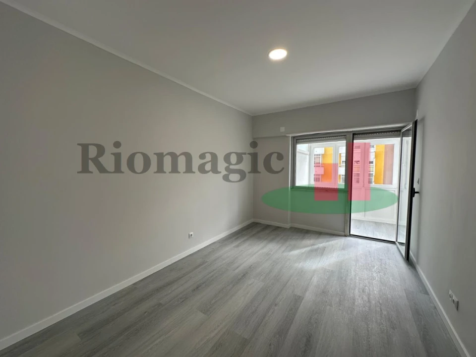 Apartamento T2 para Venda em Oeiras e São Julião da Barra, Paço de Arcos e Caxias Foto 12