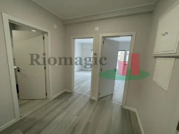 Apartamento T2 para Venda em Oeiras e São Julião da Barra, Paço de Arcos e Caxias