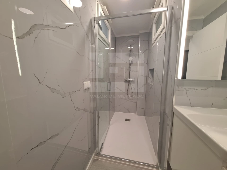 Apartamento T2 para Venda em Oeiras e São Julião da Barra, Paço de Arcos e Caxias Foto 12