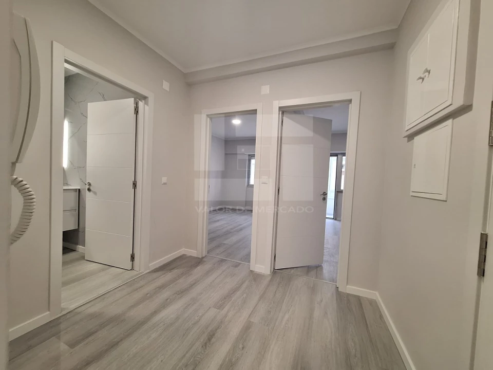 Apartamento T2 para Venda em Oeiras e São Julião da Barra, Paço de Arcos e Caxias Foto 14