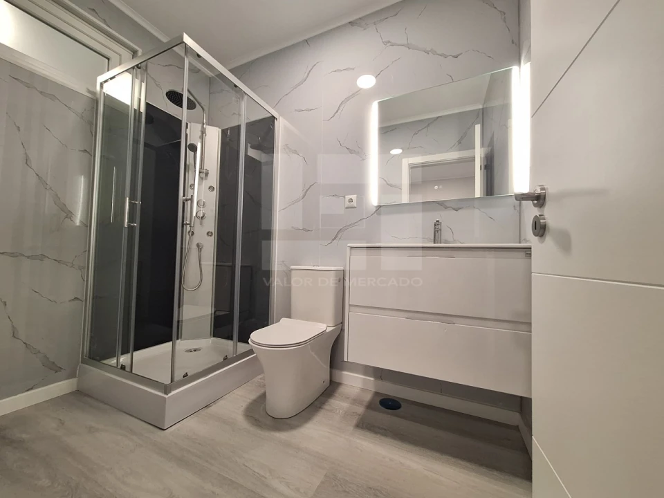 Apartamento T2 para Venda em Oeiras e São Julião da Barra, Paço de Arcos e Caxias Foto 17