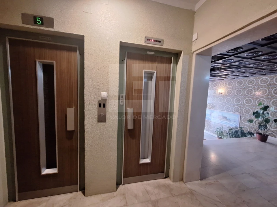 Apartamento T2 para Venda em Oeiras e São Julião da Barra, Paço de Arcos e Caxias Foto 31