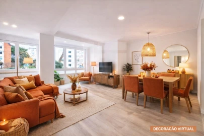 Apartamento T2 para Venda em Oeiras e São Julião da Barra, Paço de Arcos e Caxias