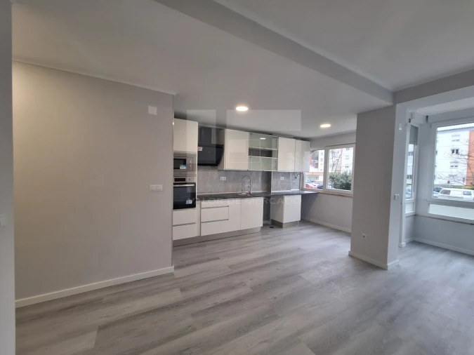 Apartamento T2 para Venda em Oeiras e São Julião da Barra, Paço de Arcos e Caxias Foto 6