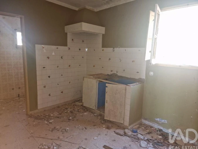 Prédio para Venda em Santa Barbara de Nexe Foto 16