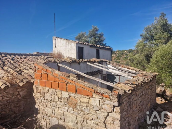 Prédio para Venda em Santa Barbara de Nexe Foto 18