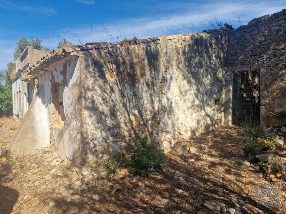 Prédio para Venda em Santa Barbara de Nexe Foto 7