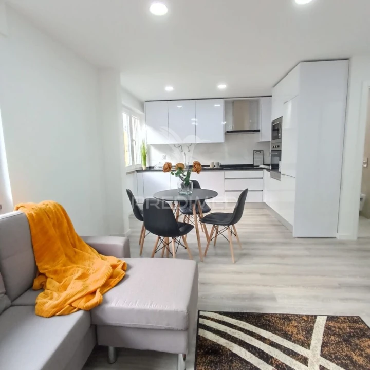 Apartamento T3 para Venda em Benfica Foto 4