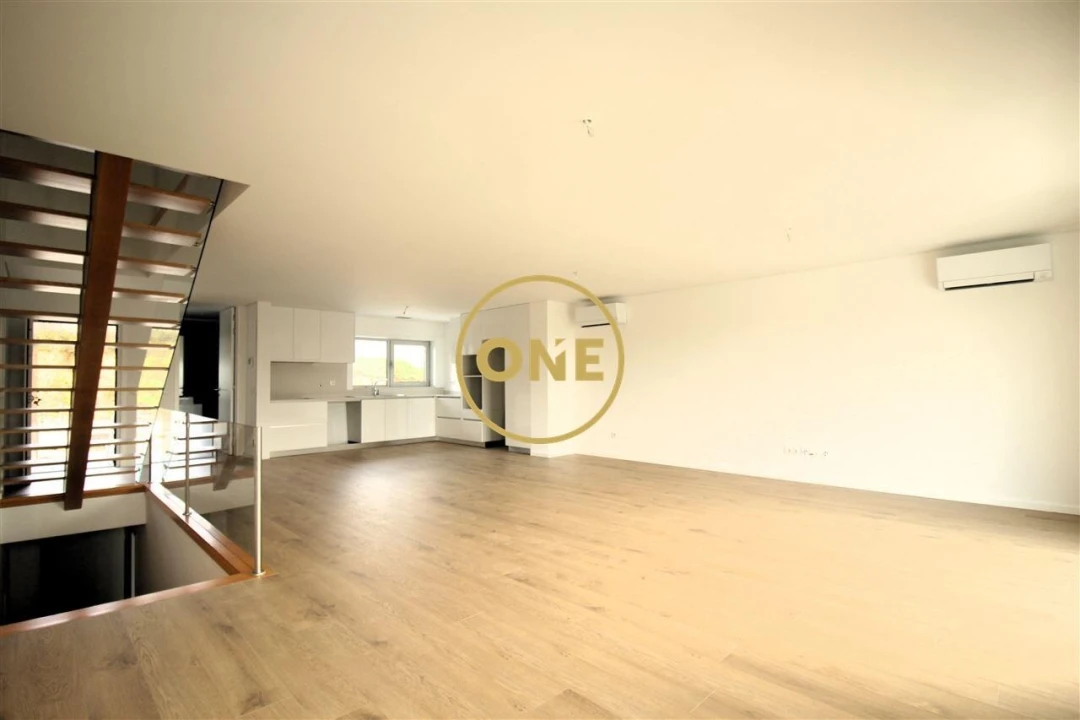 Moradia T3 para Venda em Gondifelos, Cavalões e Outiz Foto 2