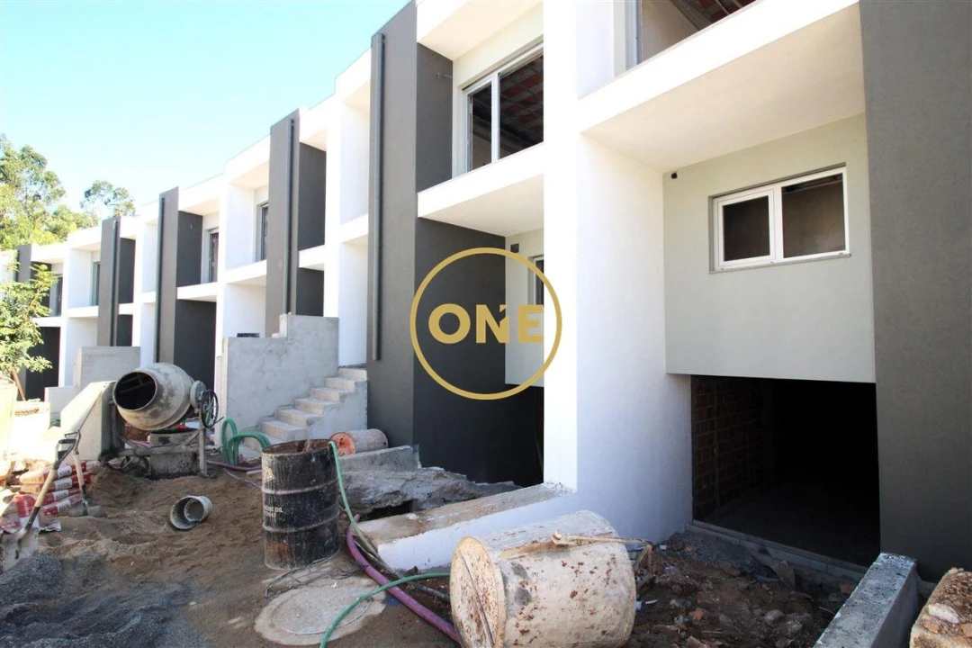 Moradia T3 para Venda em Gondifelos, Cavalões e Outiz Foto 24