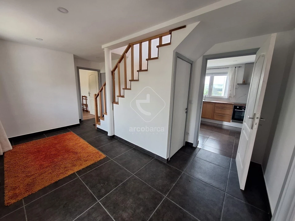 Moradia T4 para Venda em Rubiães Foto 3