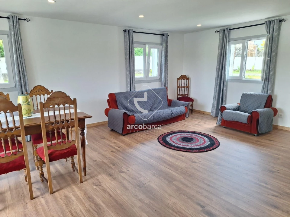 Moradia T4 para Venda em Rubiães Foto 7