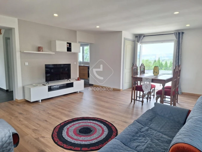 Moradia T4 para Venda em Rubiães Foto 2