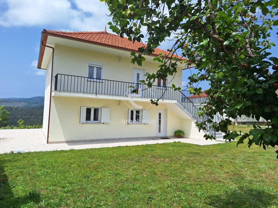 Moradia T4 para Venda em Rubiães Foto 6