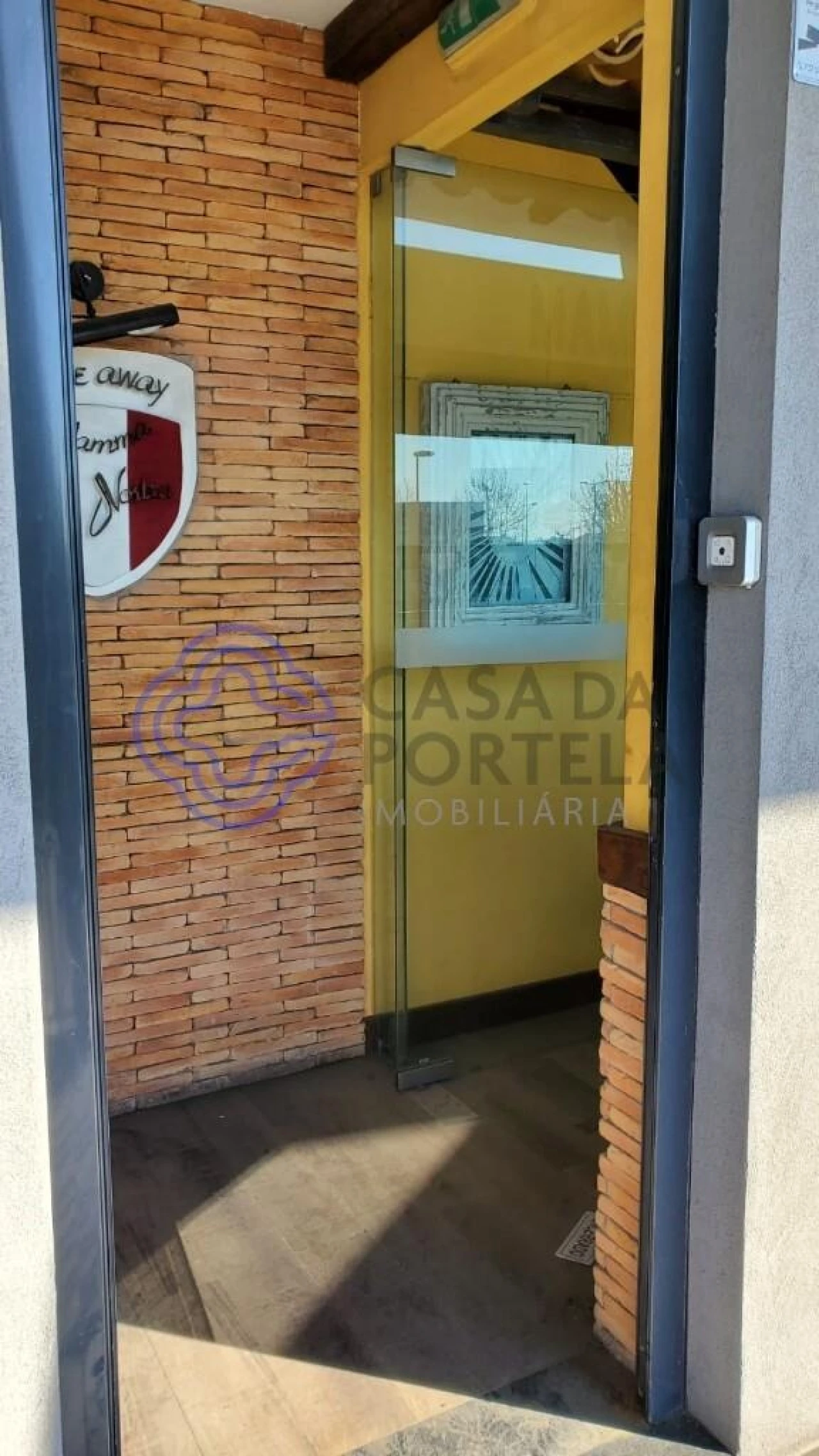 Loja para Venda em Cidade da Maia Foto 15