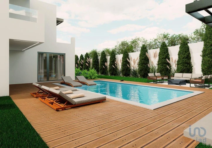 Moradia T3 para Venda em Usseira Foto 9