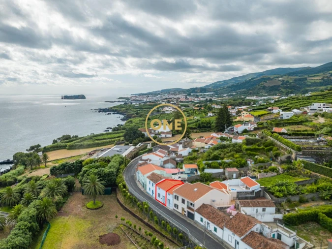 Moradia T3 para Venda em Ribeira das Tainhas Foto 1