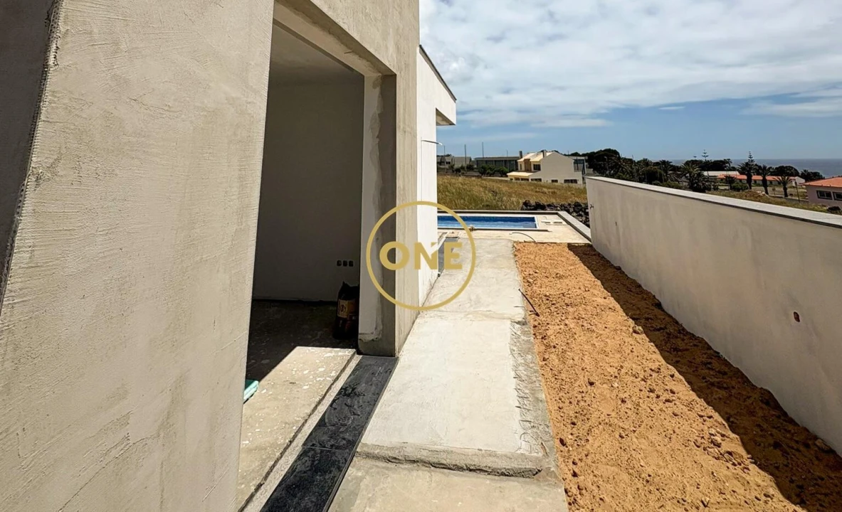 Moradia T3 para Venda em Porto Santo Foto 3