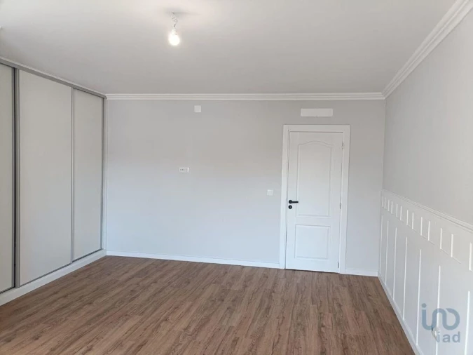 Moradia T3 para Venda em Cuba Foto 11