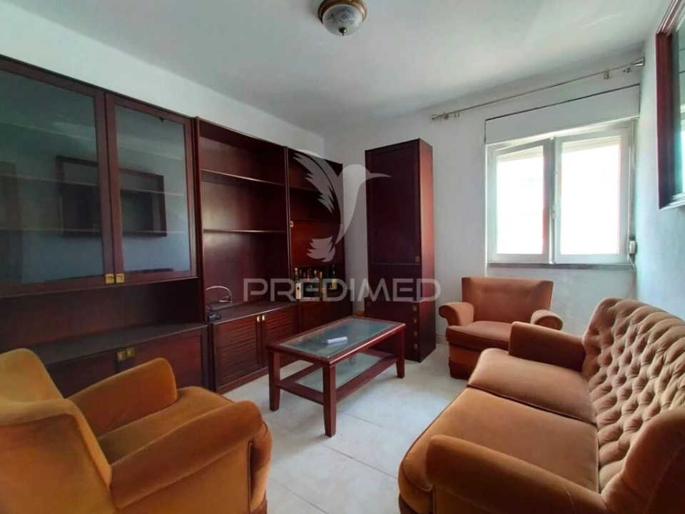 Apartamento T4 para Venda em Alvalade Foto 16
