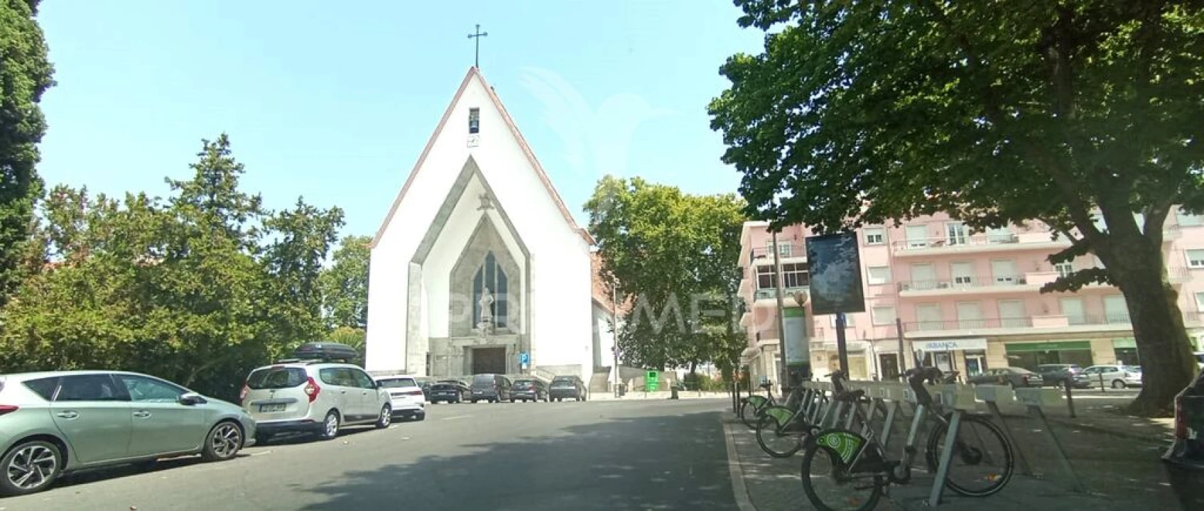 Apartamento T4 para Venda em Alvalade Foto 14