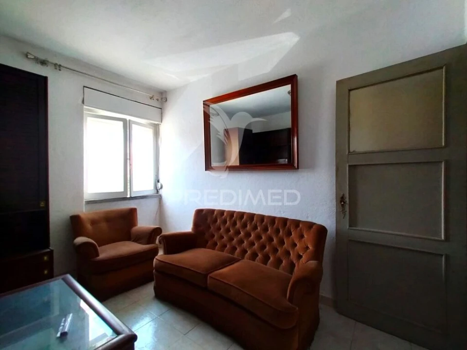 Apartamento T4 para Venda em Alvalade Foto 15