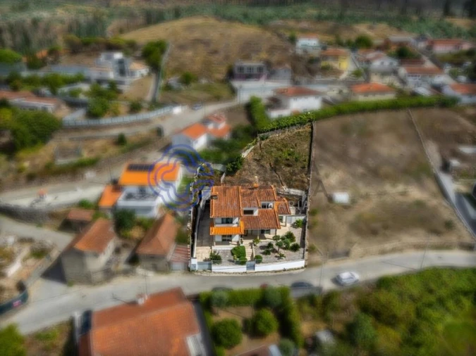 Moradia T3 para Venda em Lagares e Figueira