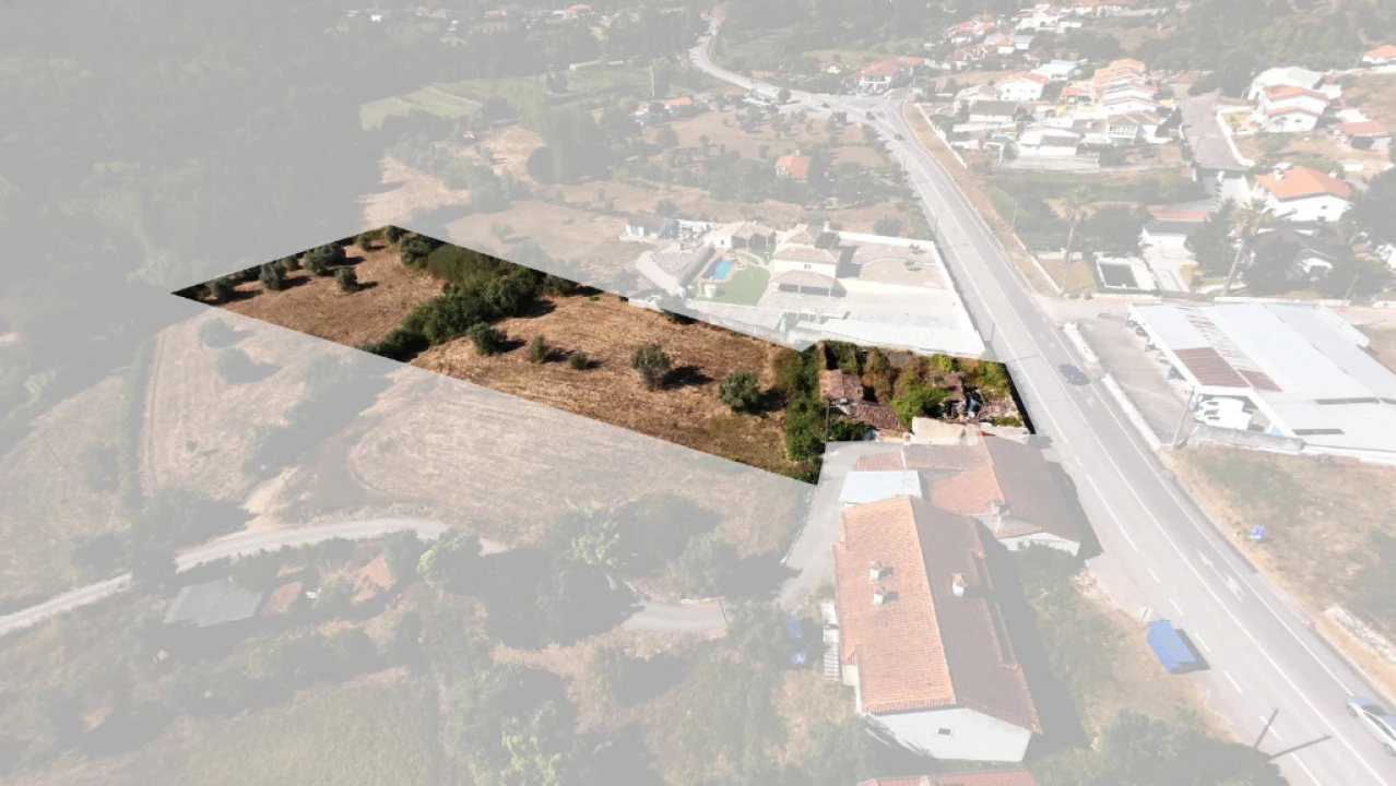 Moradia T4 para Venda em Foz de Arouce e Casal de Ermio Foto 8