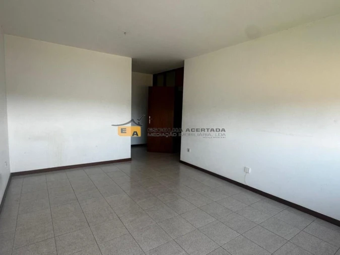 Apartamento T4 para Venda em Perafita, Lavra e Santa Cruz do Bispo Foto 3