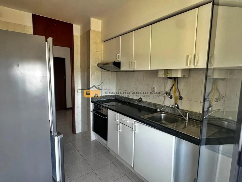 Apartamento T4 para Venda em Perafita, Lavra e Santa Cruz do Bispo Foto 5