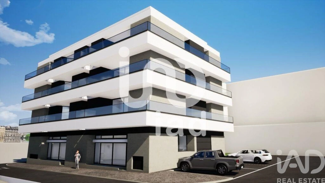 Apartamento T2 para Venda em Quelfes Foto 18