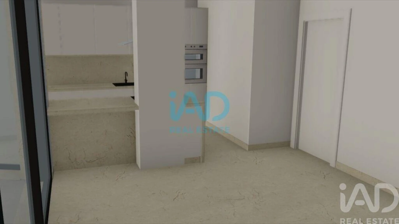 Apartamento T2 para Venda em Quelfes Foto 3
