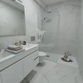 Apartamento T3 para Venda em Benfica