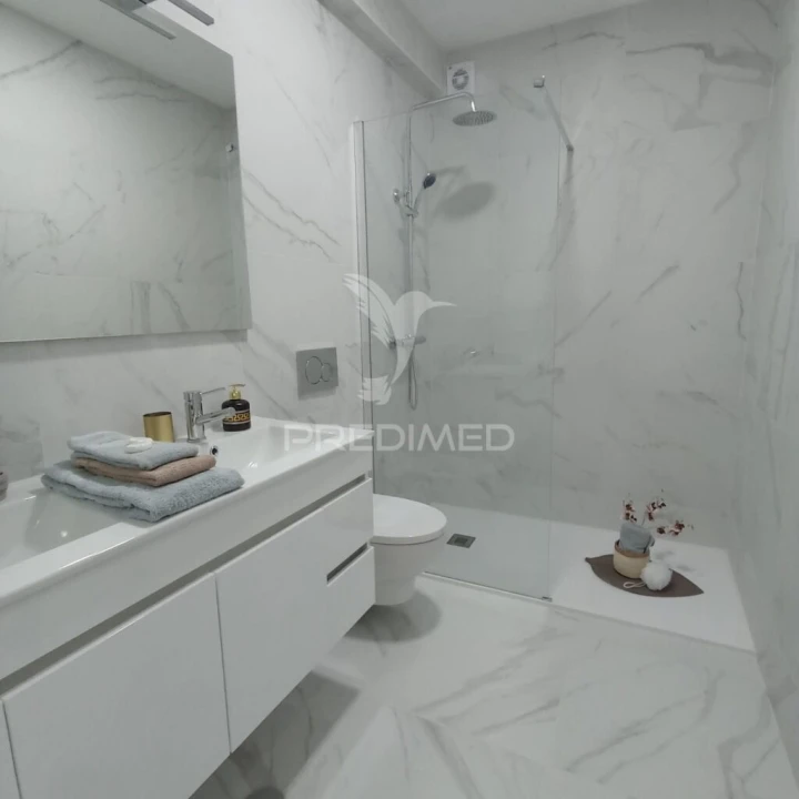 Apartamento T3 para Venda em Benfica Foto 7