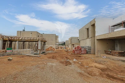 Moradia T5 para Venda em Loures
