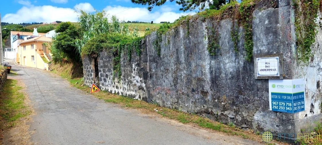 Moradia T3 para Venda em Feteira Foto 3