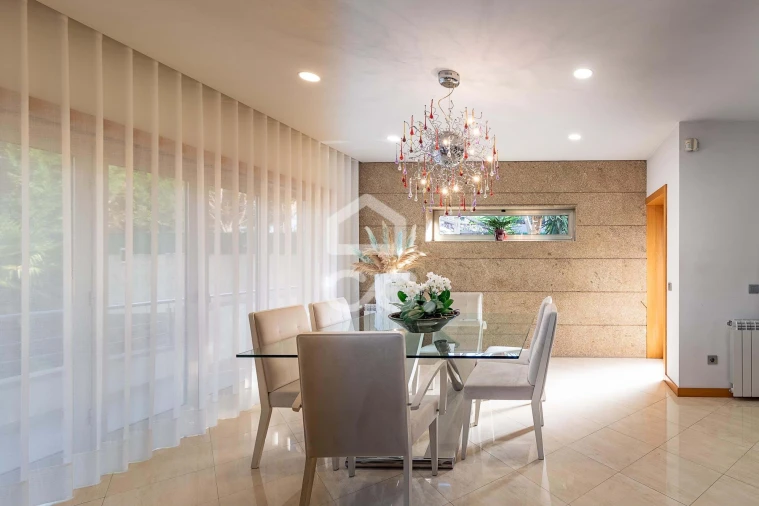 Moradia T3 para Venda em Selho (São Jorge) Foto 15