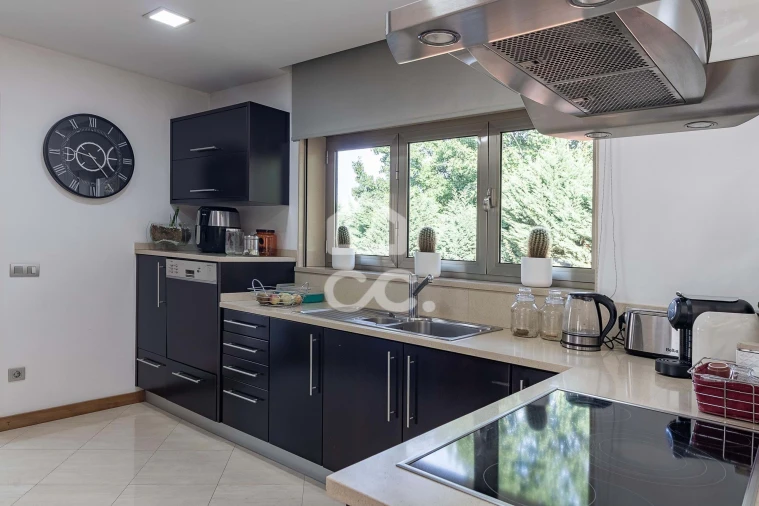 Moradia T3 para Venda em Selho (São Jorge) Foto 10