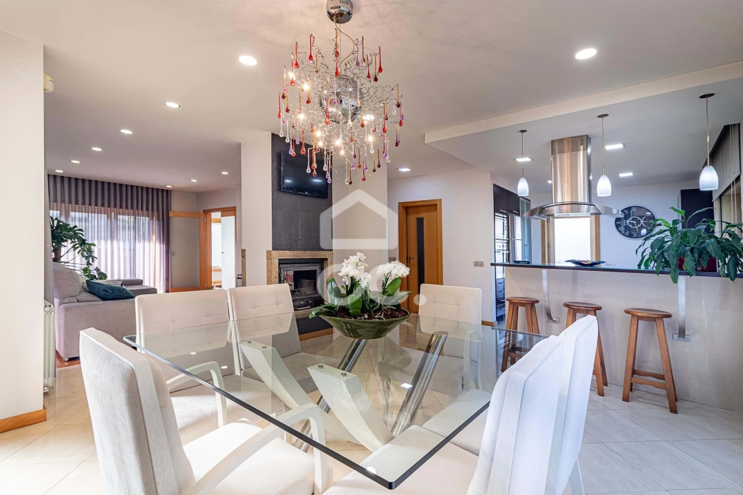 Moradia T3 para Venda em Selho (São Jorge) Foto 18