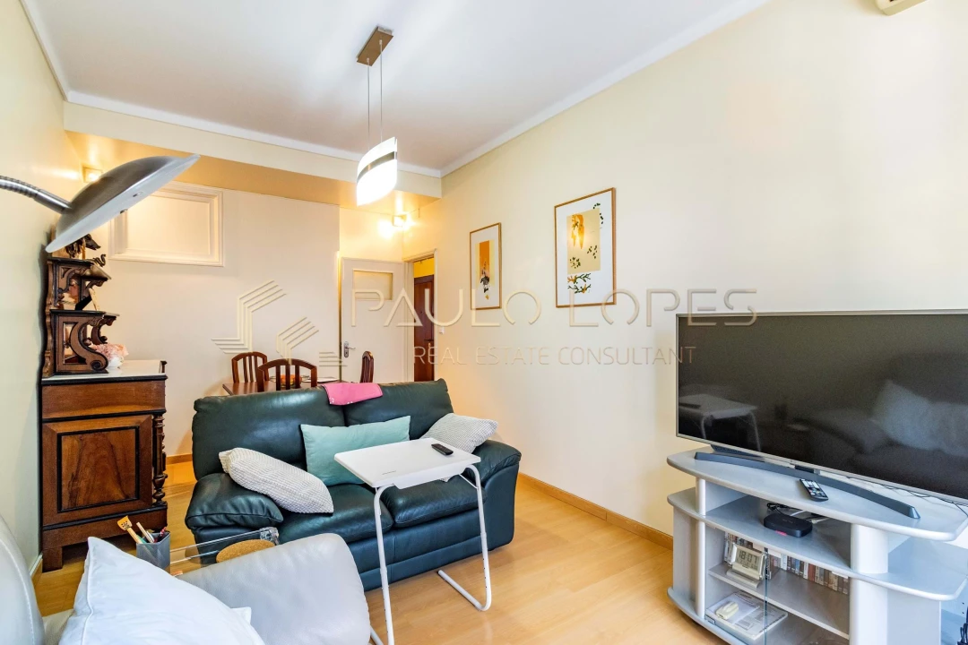 Apartamento T3 para Venda em São Domingos de Benfica Foto 7