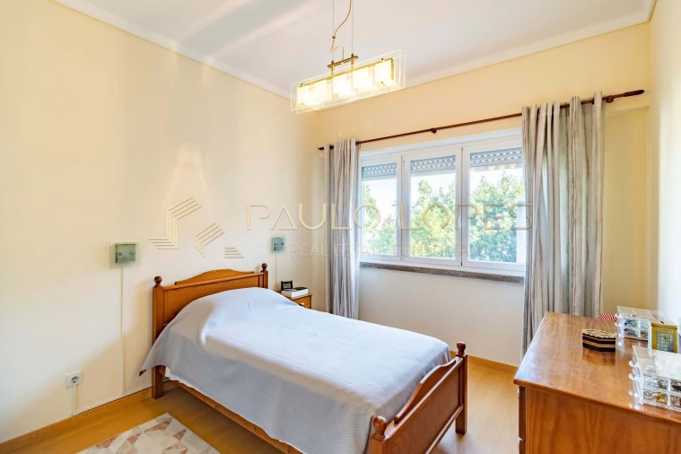 Apartamento T3 para Venda em São Domingos de Benfica Foto 4