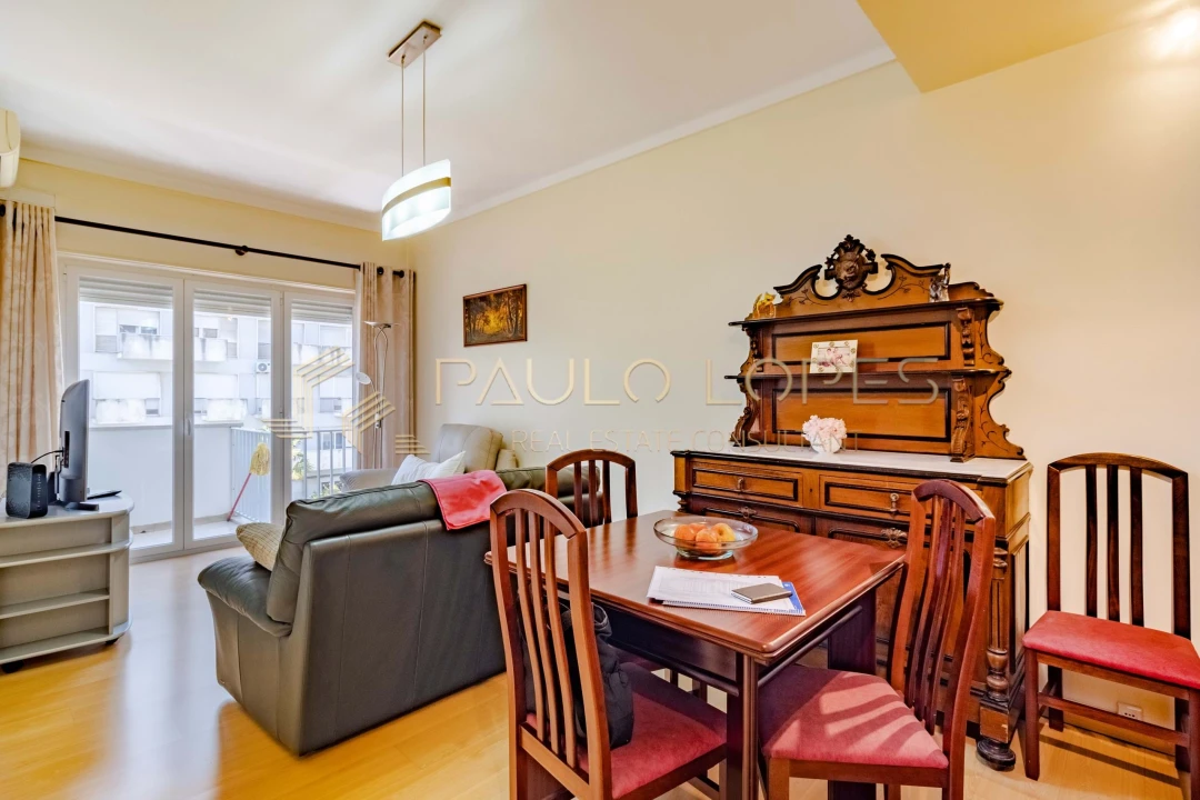 Apartamento T3 para Venda em São Domingos de Benfica Foto 6