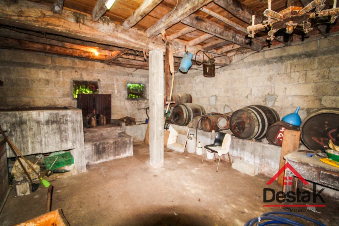 Moradia T3 para Venda em Sul Foto 23