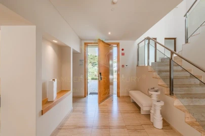 Moradia T4 para Venda em Albufeira e Olhos de Água